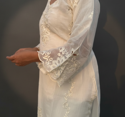 Noir Nazakat Set (white)